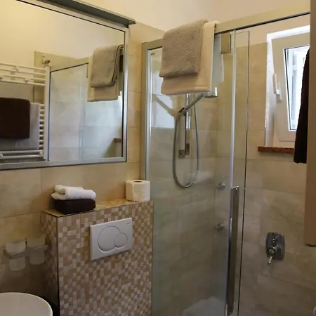 Ana Nocleg ze śniadaniem