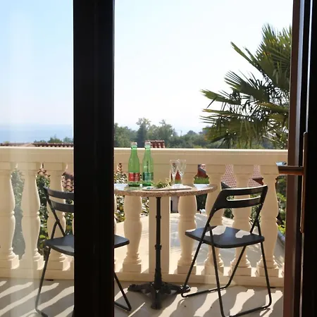 Ana Bed & Breakfast *