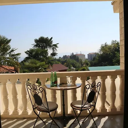 Ana Bed & Breakfast Laurana