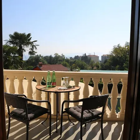 Ana Bed & Breakfast *