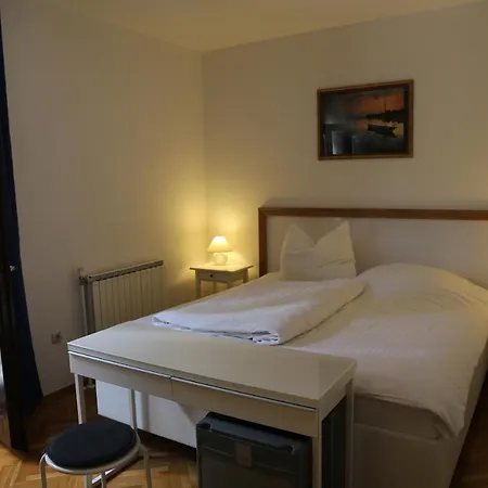 Bed and breakfast Ana Lovran