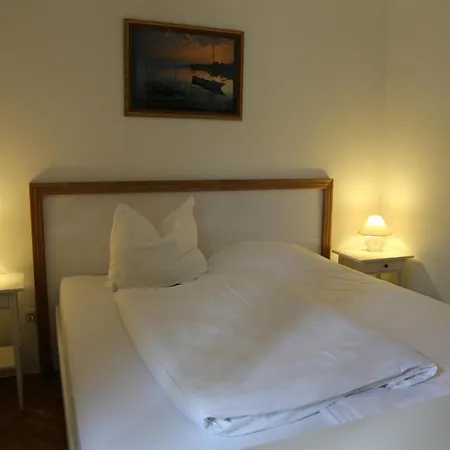Ana Bed and breakfast 3*