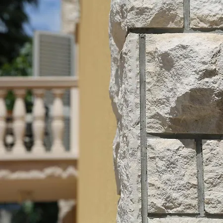 Ana Bed & Breakfast Laurana