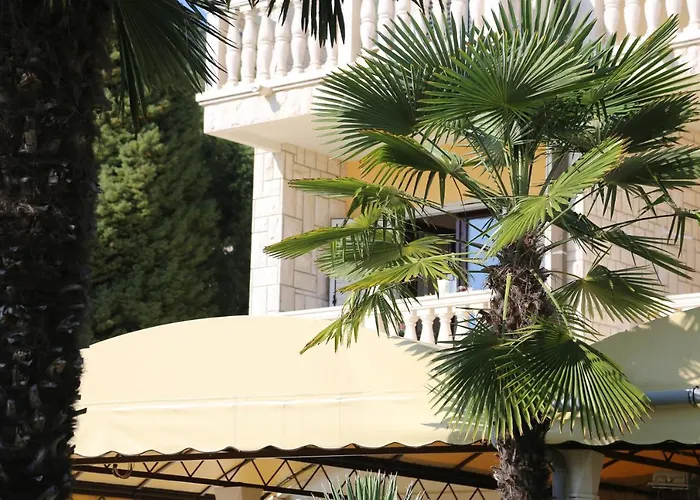 Ana 住宿加早餐酒店 洛夫兰